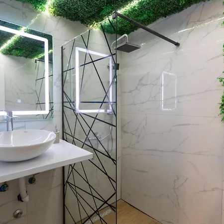 Apartment Cozy Mountain House With Jacuzzi & Sauna- Trebevic